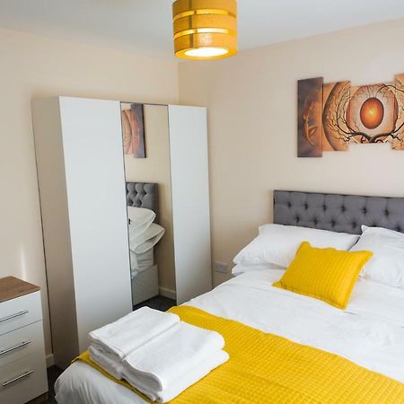 Salford Holiday Apartment Manchester Buitenkant foto