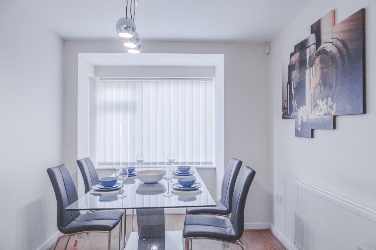 Salford Holiday Apartment Manchester Buitenkant foto