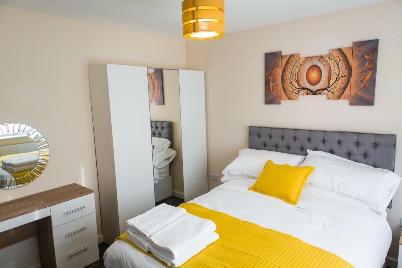 Salford Holiday Apartment Manchester Buitenkant foto
