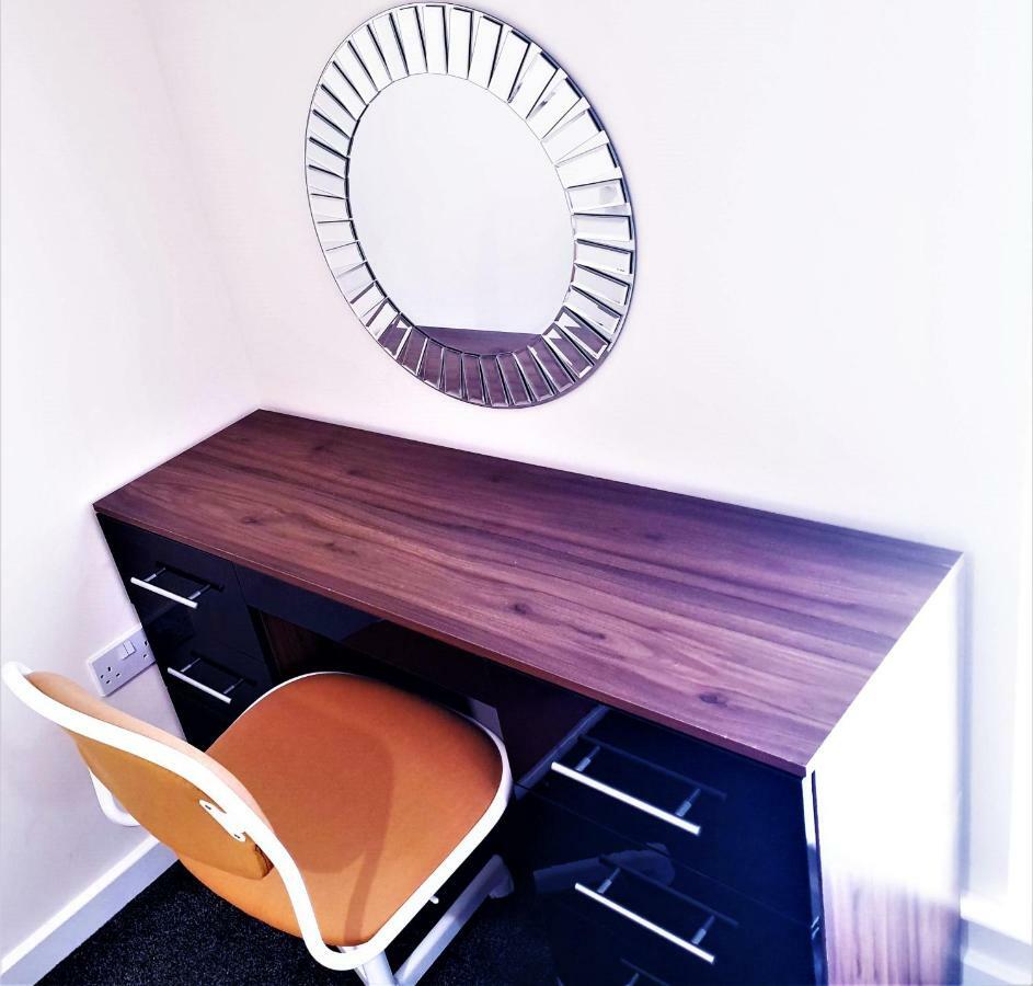 Salford Holiday Apartment Manchester Buitenkant foto